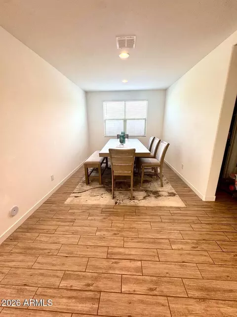 Dining - 1618 W Monte Way, Phoenix, AZ 85041 photo 1 of 1