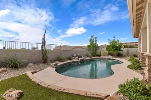 Exterior - 9331 E Grandview St, Mesa, AZ 85207 photo 6 of 9