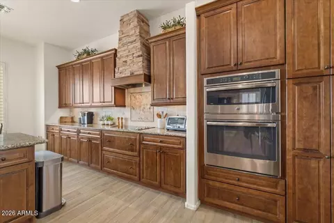 Kitchen - 9331 E Grandview St, Mesa, AZ 85207 photo 2 of 3