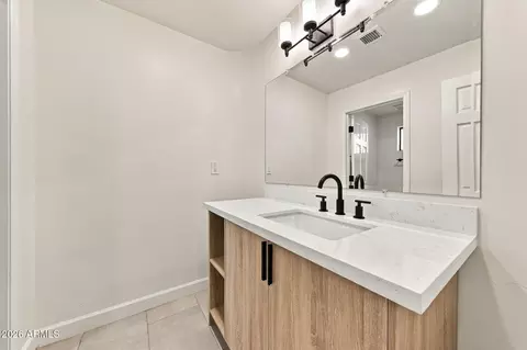 Bath - 3307 E Coconino St, Phoenix, AZ 85044 photo 1 of 12