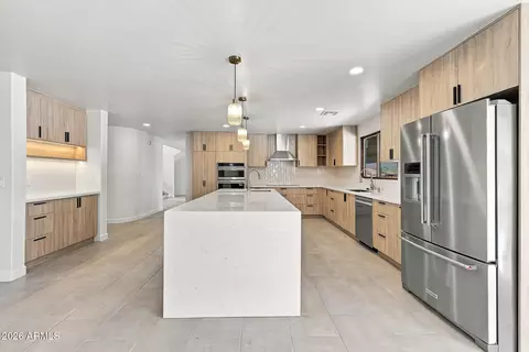 Kitchen - 3307 E Coconino St, Phoenix, AZ 85044 photo 4 of 8
