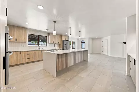 Kitchen - 3307 E Coconino St, Phoenix, AZ 85044 photo 1 of 8
