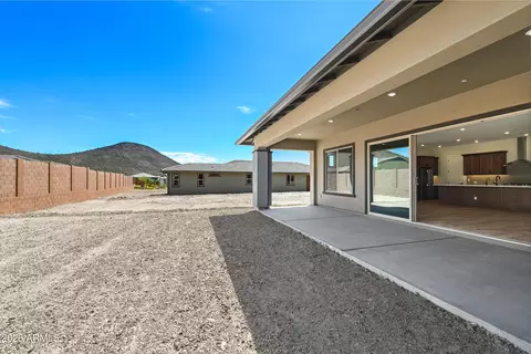 33481 N Chevelon Dr, Peoria, AZ 85383