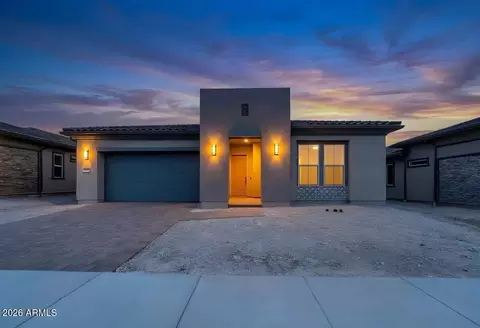 33493 N Chevelon Dr, Peoria, AZ 85383