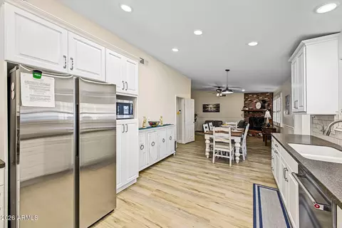 Kitchen - 5408 E Diamond Cir, Mesa, AZ 85206 photo 3 of 5