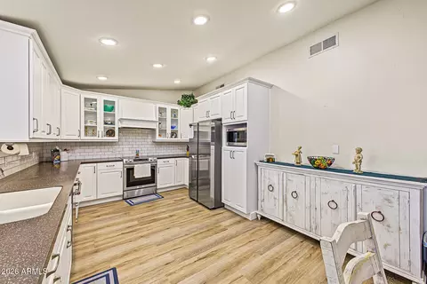 Kitchen - 5408 E Diamond Cir, Mesa, AZ 85206 photo 2 of 5