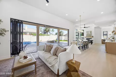 8978 E Wood Dr, Scottsdale, AZ 85260