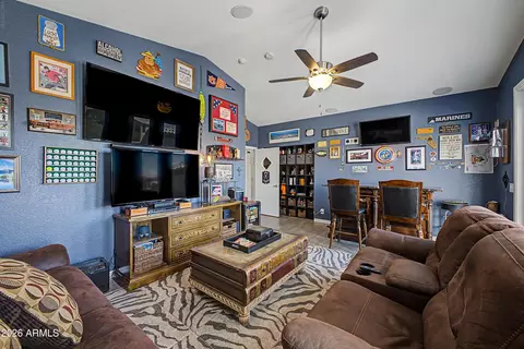 Living - 15236 S 16th Ave, Phoenix, AZ 85045 photo 2 of 2