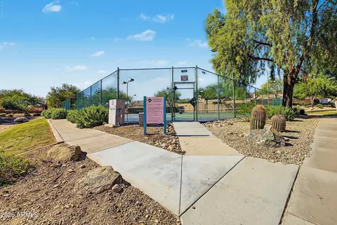 View/Area - 15236 S 16th Ave, Phoenix, AZ 85045 photo 9 of 9