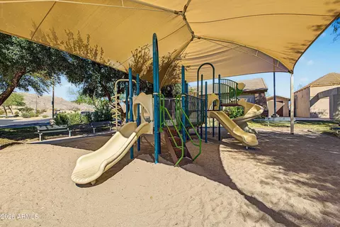 View/Area - 15236 S 16th Ave, Phoenix, AZ 85045 photo 5 of 9