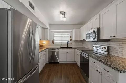Kitchen - 4557 E Grove Ave, Mesa, AZ 85206 photo 1 of 2