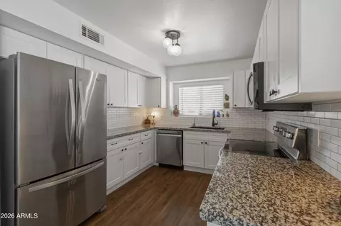 Kitchen - 4557 E Grove Ave, Mesa, AZ 85206 photo 2 of 2