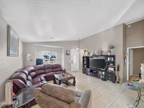 Living - 1725 E Pueblo Ave, Phoenix, AZ 85040 photo 2 of 2