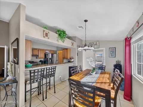 Dining - 1725 E Pueblo Ave, Phoenix, AZ 85040 photo 1 of 1