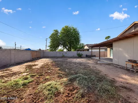 Exterior - 1725 E Pueblo Ave, Phoenix, AZ 85040 photo 8 of 10