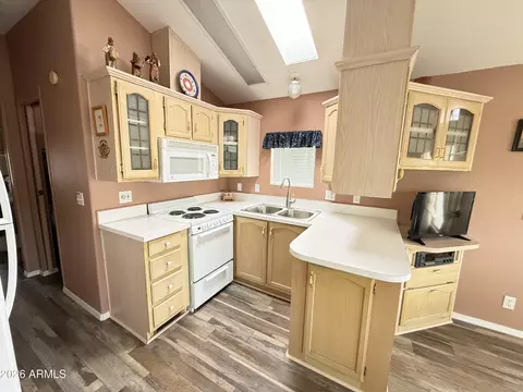 648 Hawks Eye Dr, Apache Junction, AZ 85119 photo 7