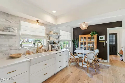 Kitchen - 7718 N 2nd Ave, Phoenix, AZ 85021 photo 3 of 3