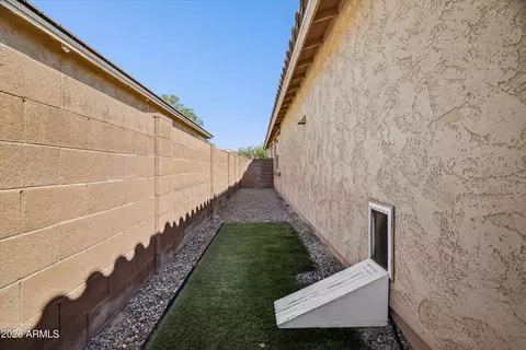 Exterior - 4136 S Butte Ln, Gilbert, AZ 85297 photo 9 of 10