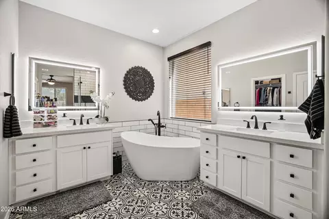 Bath - 4136 S Butte Ln, Gilbert, AZ 85297 photo 1 of 4