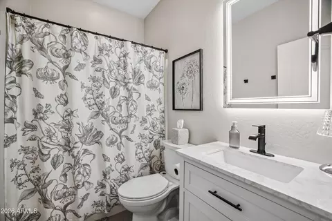 Bath - 4136 S Butte Ln, Gilbert, AZ 85297 photo 4 of 4