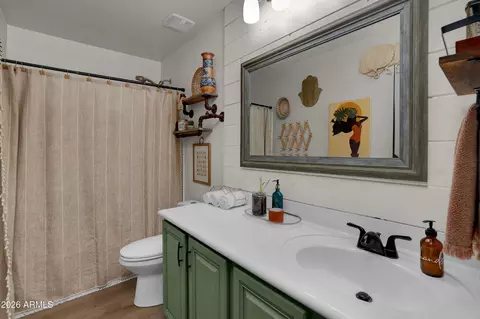 Bath - 2065 E Lindrick Dr, Gilbert, AZ 85298 photo 1 of 2