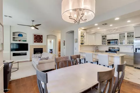 Dining - 7445 Eagle Crest Dr #1077, Mesa, AZ 85207 photo 4 of 5