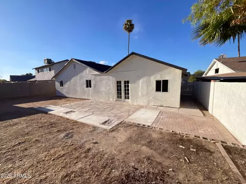 Exterior - 4253 E Vineyard Rd, Phoenix, AZ 85042 photo 3 of 3