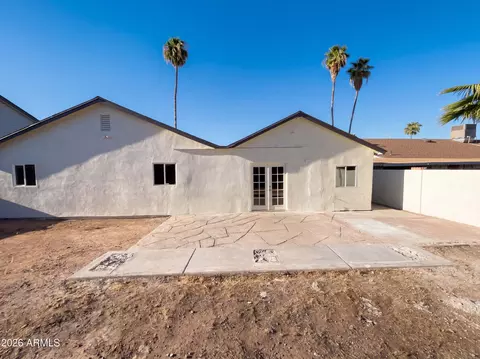 Exterior - 4253 E Vineyard Rd, Phoenix, AZ 85042 photo 2 of 3