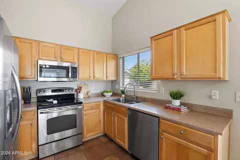 Kitchen - 3791 S Loback Ln, Gilbert, AZ 85297 photo 1 of 2