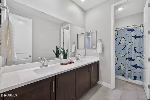 Bath - 9634 E Rainbow Ave, Mesa, AZ 85212 photo 7 of 7