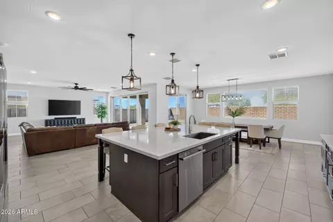 Kitchen - 9634 E Rainbow Ave, Mesa, AZ 85212 photo 6 of 6