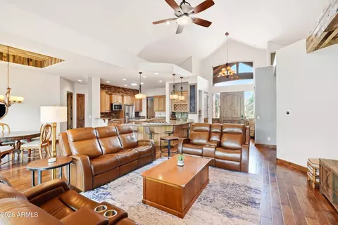 Living - 2303 E Scarlet Bugler Cir, Payson, AZ 85541 photo 4 of 4