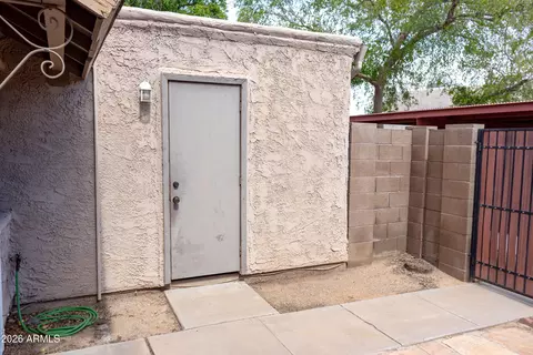 Exterior - 600 S Dobson Apt 154 Rd, Mesa, AZ 85202 photo 3 of 9