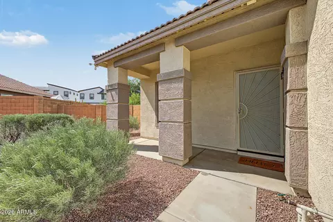 Exterior - 8802 S 9th St, Phoenix, AZ 85042 photo 3 of 9