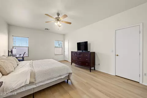 Bedroom - 8802 S 9th St, Phoenix, AZ 85042 photo 2 of 6