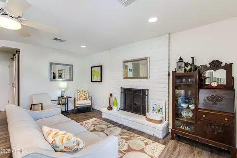 Living - 925 E Waltann Ln, Phoenix, AZ 85022 photo 7 of 8