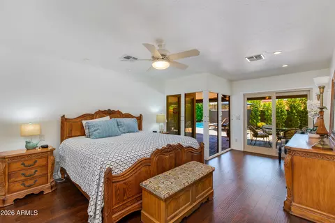 Bedroom - 925 E Waltann Ln, Phoenix, AZ 85022 photo 1 of 4