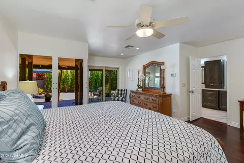 Bedroom - 925 E Waltann Ln, Phoenix, AZ 85022 photo 2 of 4