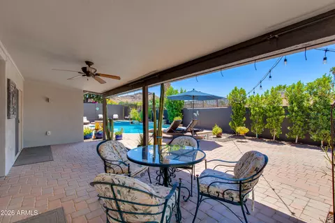 Exterior - 925 E Waltann Ln, Phoenix, AZ 85022 photo 12 of 13