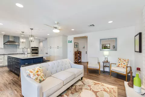 Living - 925 E Waltann Ln, Phoenix, AZ 85022 photo 8 of 8