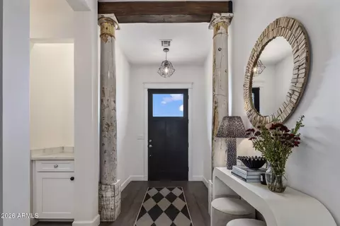 Entry Way - 4506 E Montecito Ave, Phoenix, AZ 85018 photo 1 of 1