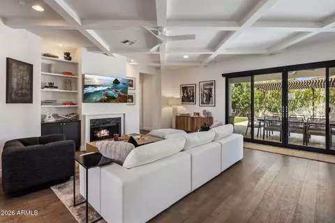 Living - 4506 E Montecito Ave, Phoenix, AZ 85018 photo 1 of 3