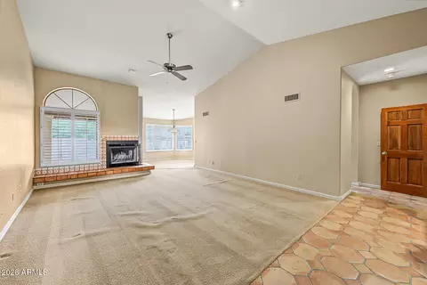 Living - 1101 E Braeburn Dr, Phoenix, AZ 85022 photo 1 of 4