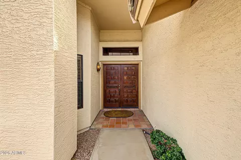 Entry Way - 1101 E Braeburn Dr, Phoenix, AZ 85022 photo 1 of 2