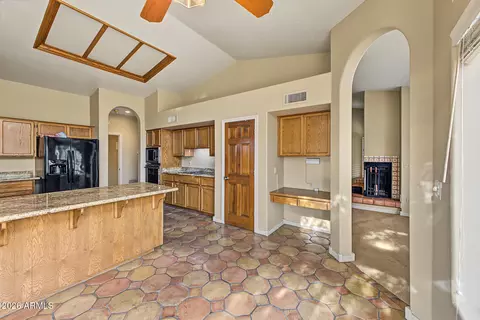 Kitchen - 1101 E Braeburn Dr, Phoenix, AZ 85022 photo 1 of 5