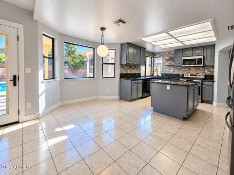 Kitchen - 1825 E Redfield Rd, Phoenix, AZ 85022 photo 5 of 7