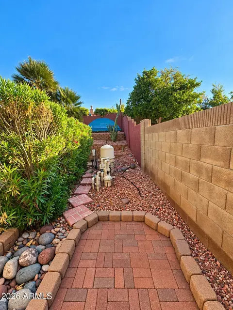 Exterior - 1825 E Redfield Rd, Phoenix, AZ 85022 photo 13 of 13