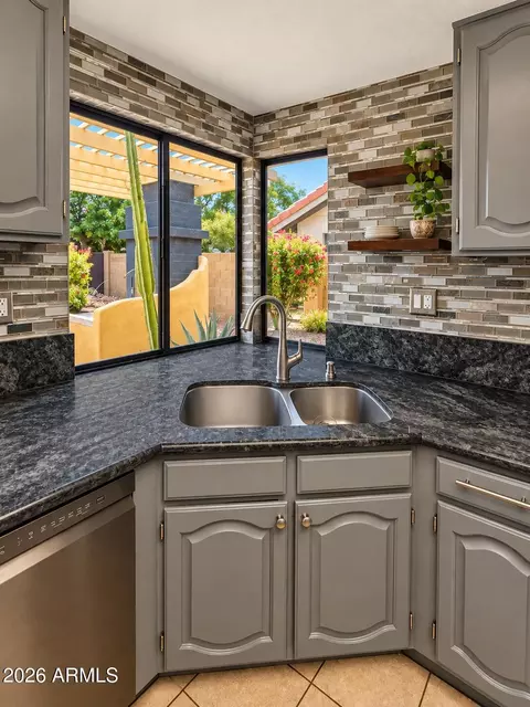 Kitchen - 1825 E Redfield Rd, Phoenix, AZ 85022 photo 3 of 7