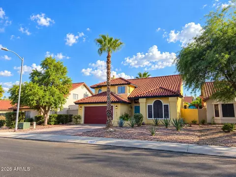 Exterior - 1825 E Redfield Rd, Phoenix, AZ 85022 photo 2 of 13