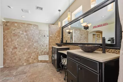 Bath - 2415 E Mallory St, Mesa, AZ 85213 photo 2 of 5